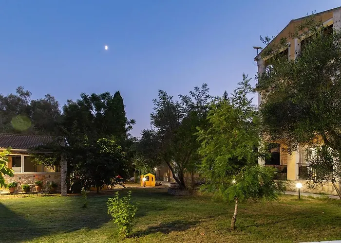 Aura Two * Lefkímmi